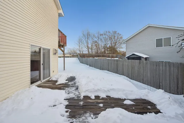 $2,995 | 3824 Tower Pond Drive, Anoka, MN 55303