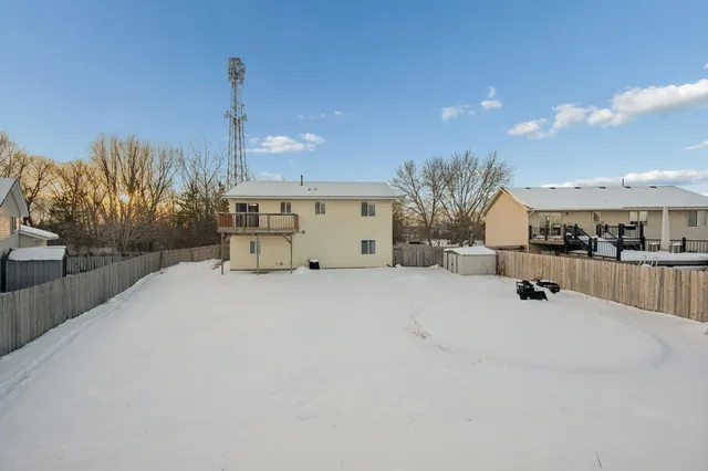 $2,995 | 3824 Tower Pond Drive, Anoka, MN 55303