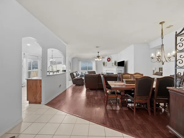 $344,000 | 211 Carriage Drive, Willow Park, TX 76087