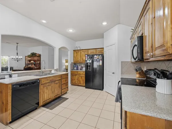 $344,000 | 211 Carriage Drive, Willow Park, TX 76087