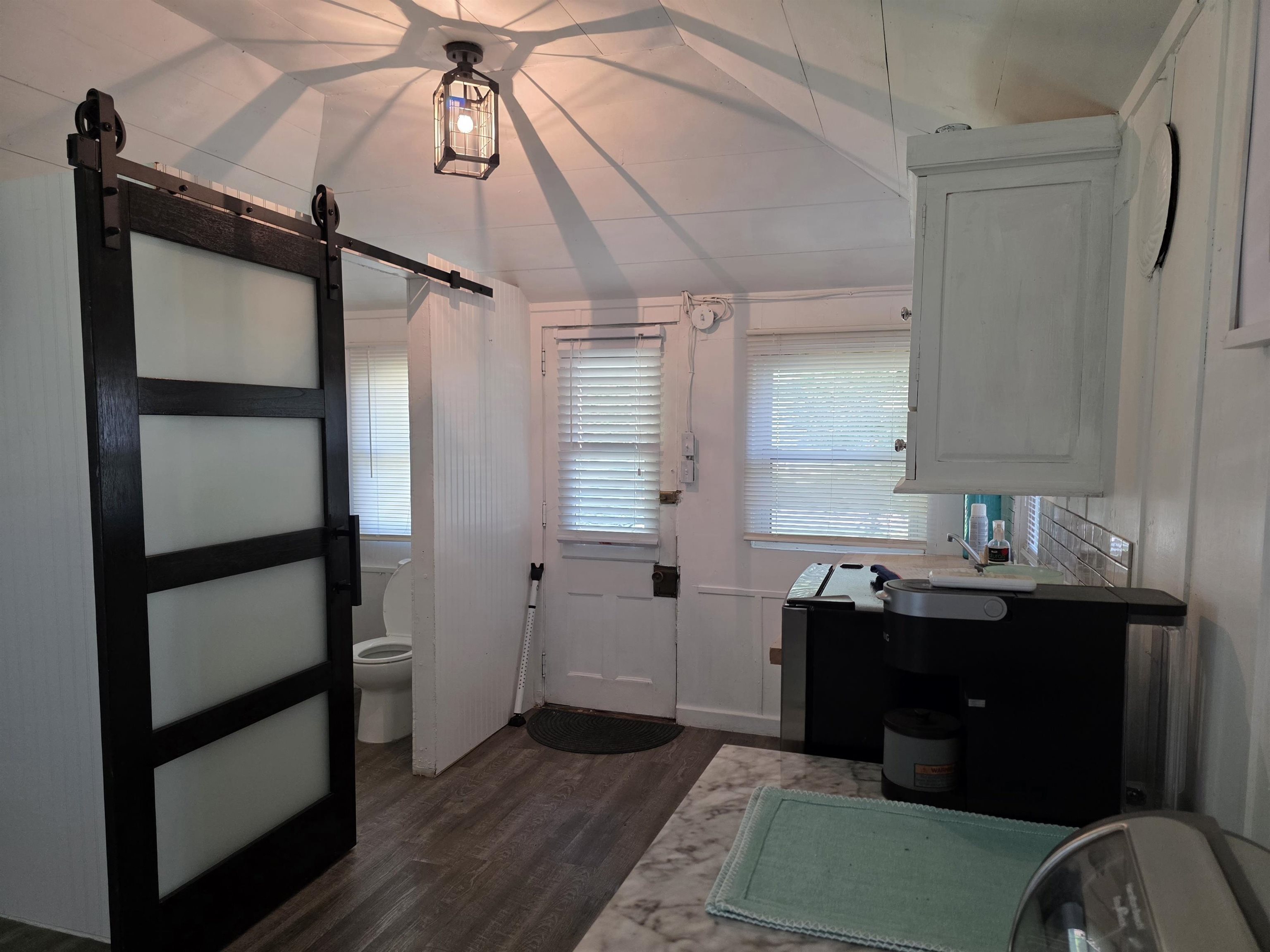 219 Colony Road East Tawas, MI 48730 - Photo 6 of 20 1950091-3bb31d27-b342-4461-aadf-64b92f687b50.JPG