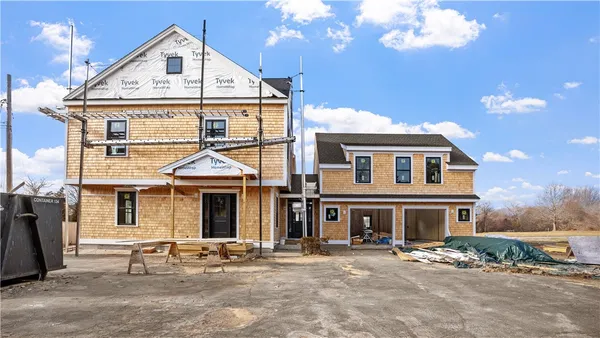 $2,500,000 | 265 Prospect Avenue, Middletown, RI 02842