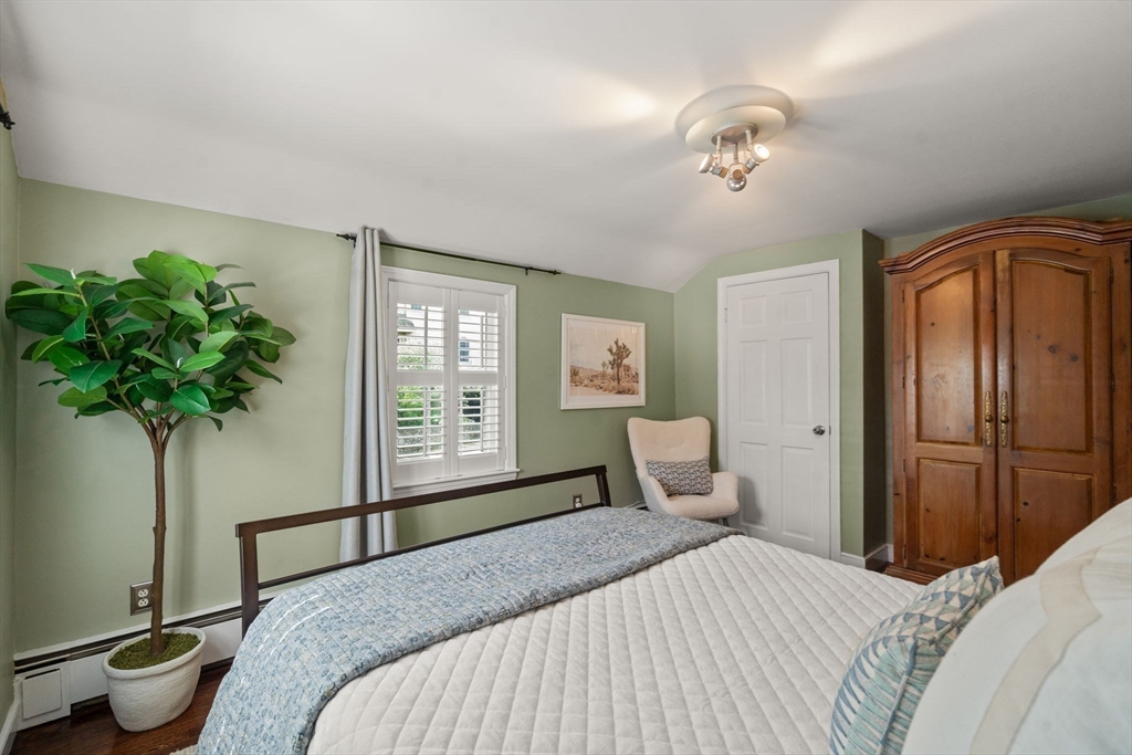 109 Whitcomb Avenue Boston, MA 02130 - Photo 22 of 39