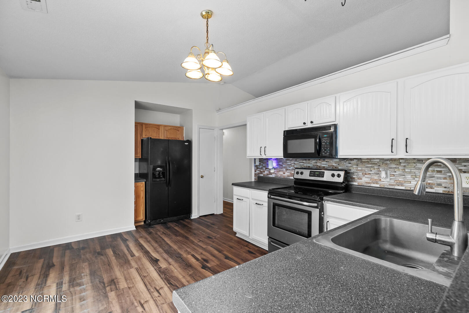 625 Queens Creek Road Hubert, NC 28539 - Photo 14 of 37 15