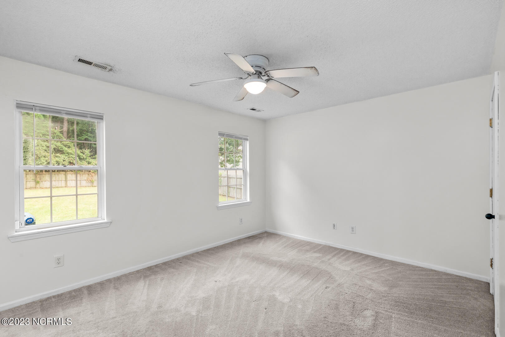 625 Queens Creek Road Hubert, NC 28539 - Photo 22 of 37 23