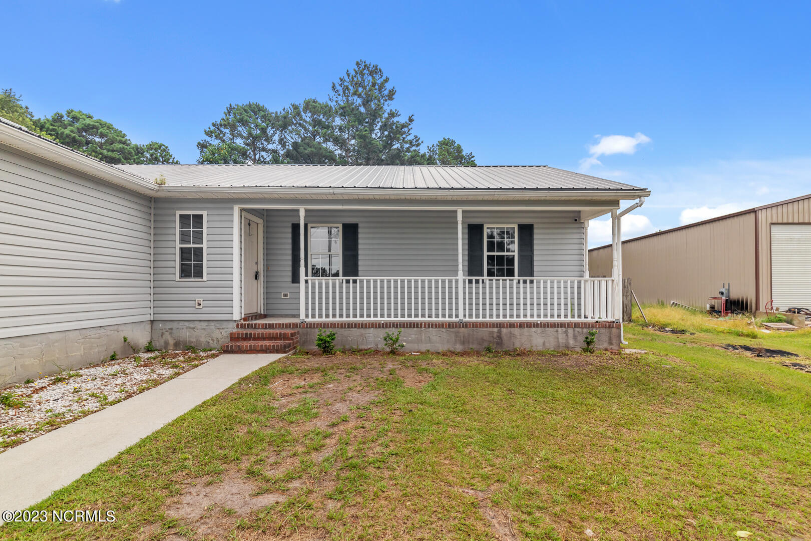 625 Queens Creek Road Hubert, NC 28539 - Photo 3 of 37 4