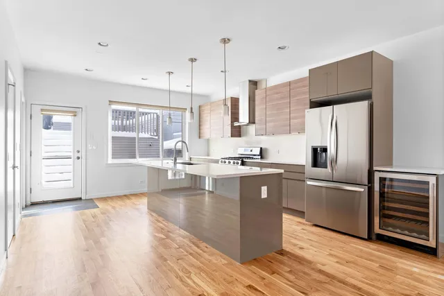 $750,000 | 1613 South Ruble Street, Chicago, IL 60616