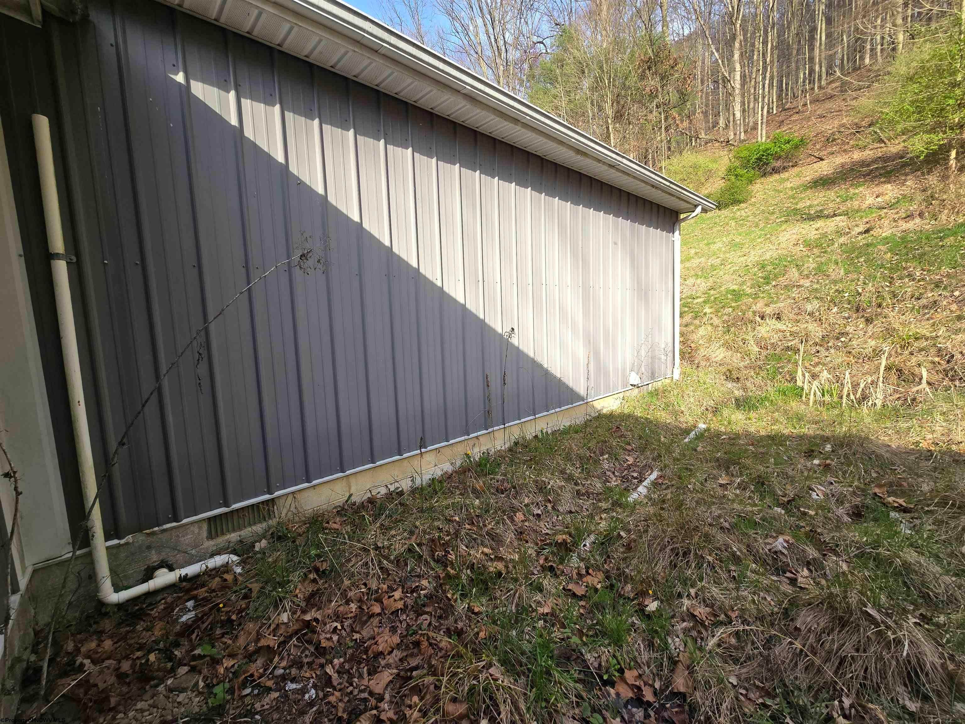 352 Grassy Run Road Fairmont, WV 26554 - Photo 8 of 44 Gallery Image 8