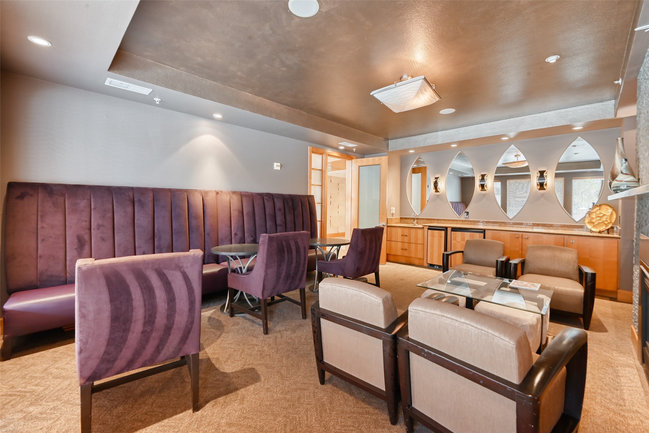 3505 Sage Road, Unit 1206 Houston, TX 77056 - Photo 13 of 50 a living room with furniture a ceiling fan and a rug