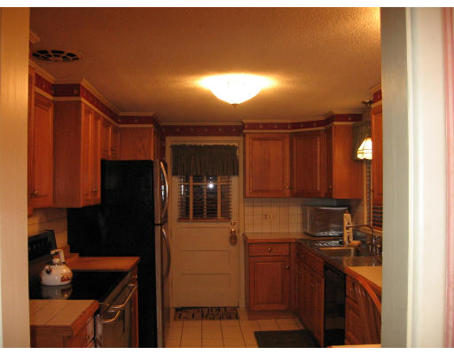 224 Abbott Street Springfield, MA 01118 - Photo 11 of 16