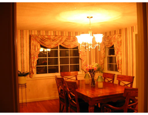 224 Abbott Street Springfield, MA 01118 - Photo 8 of 16