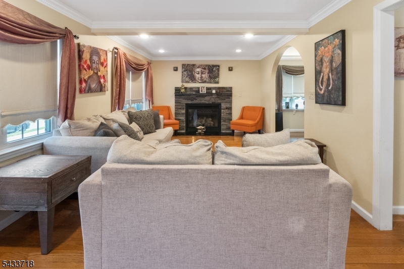 13 Ogden Road Belleville, NJ 07109 - Photo 6 of 42