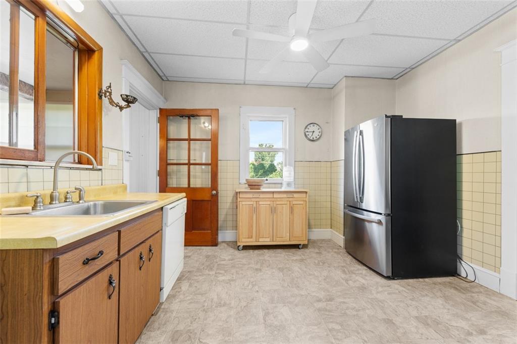 161 Liberty Street Perryopolis, PA 15473 - Photo 12 of 32 Gallery Image 12