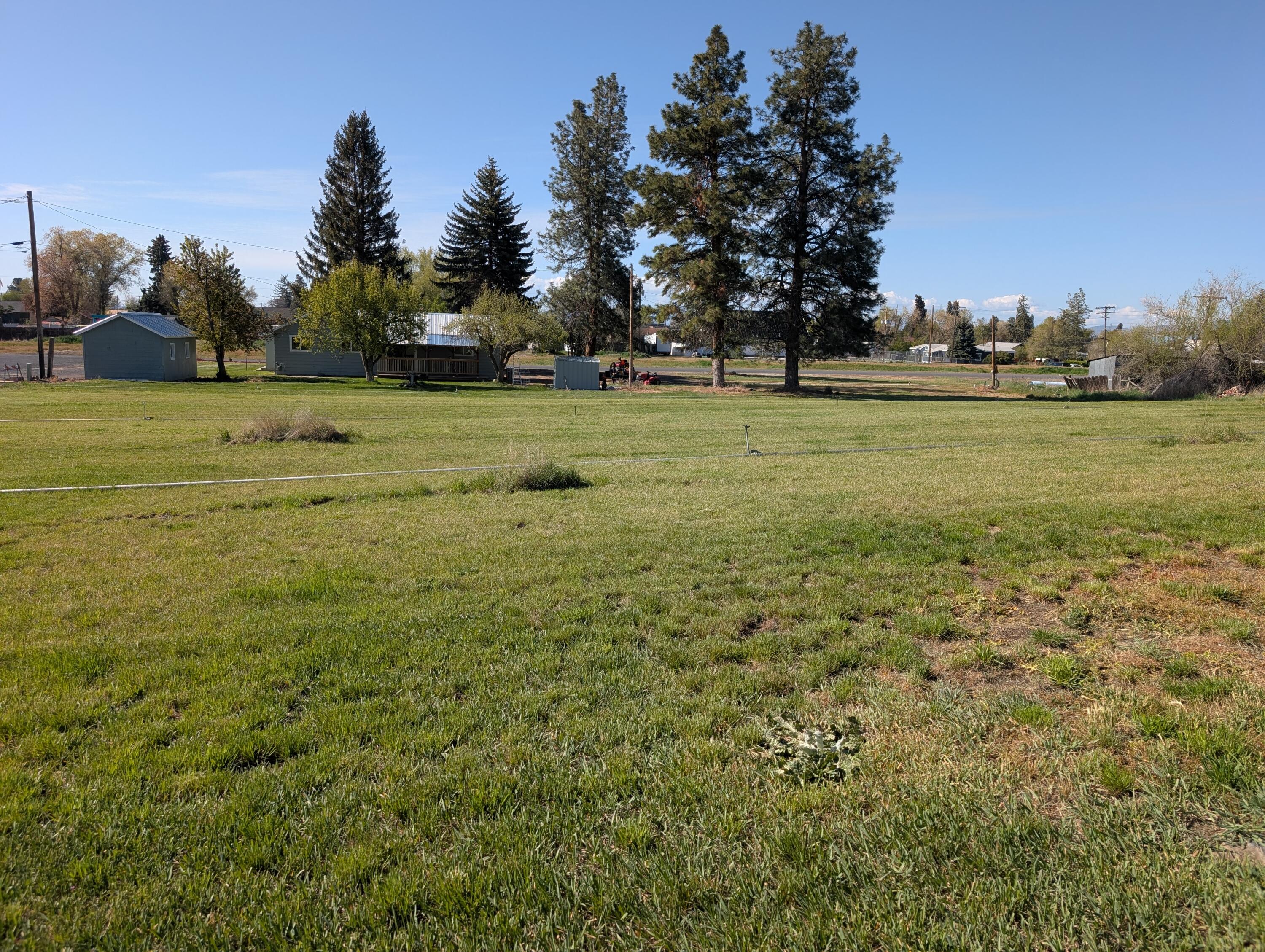 2445 5th Street Malin, OR 97632 - Photo 8 of 30 PXL_20260428_164810959