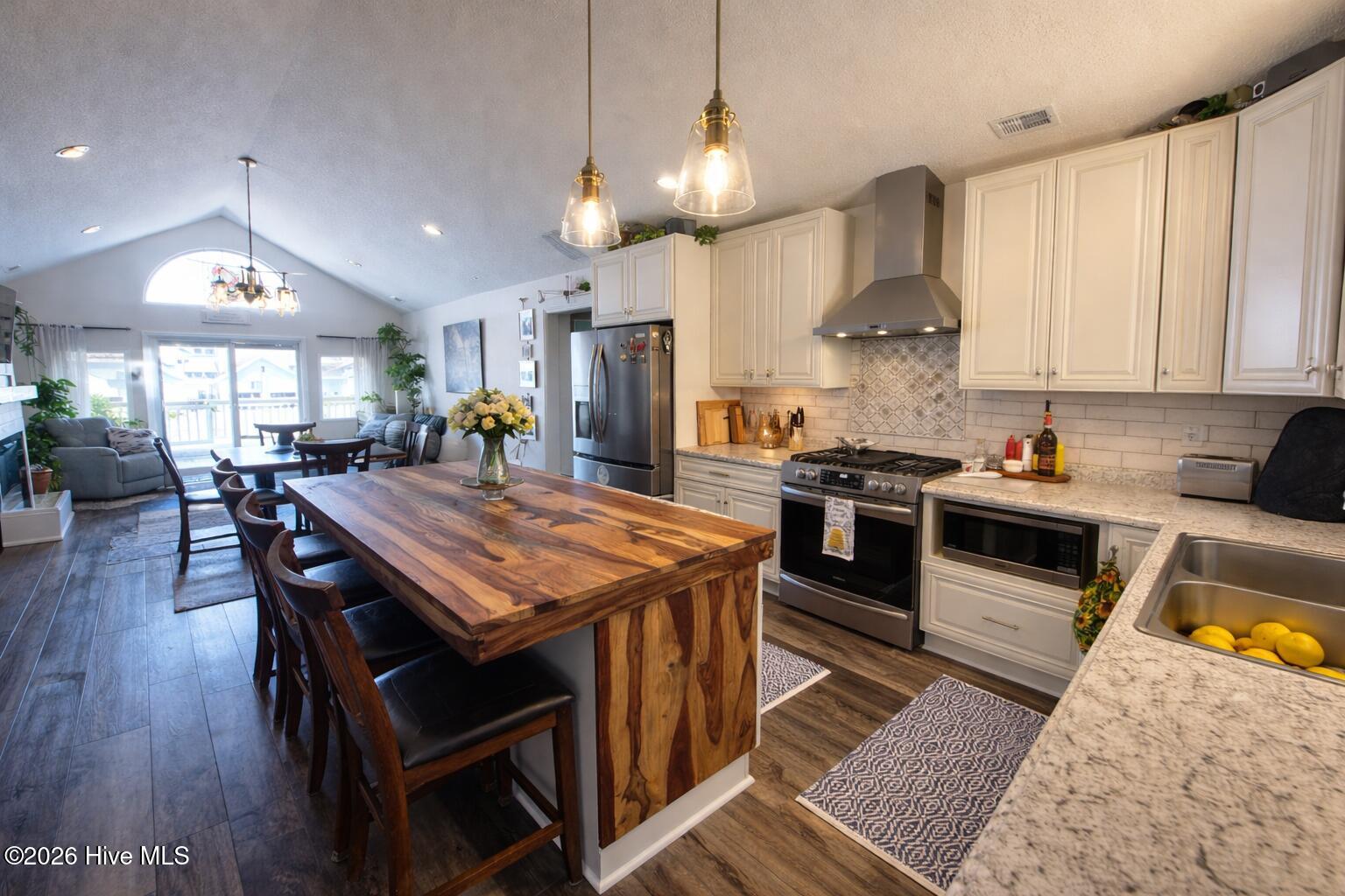 330 Cape Lookout Loop Emerald Isle, NC 28594 - Photo 17 of 50 Custom Kitchen remodeled 2019