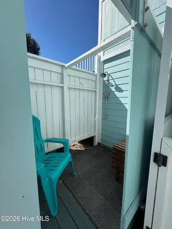 $989,000 | 330 Cape Lookout Loop, Emerald Isle, NC 28594