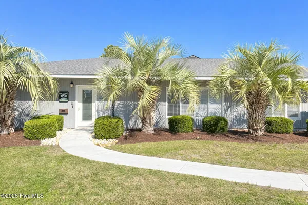 $989,000 | 330 Cape Lookout Loop, Emerald Isle, NC 28594