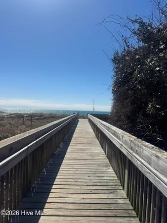$989,000 | 330 Cape Lookout Loop, Emerald Isle, NC 28594