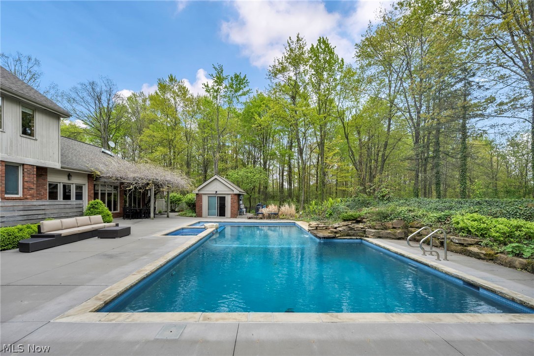 5168 Townsend Road Richfield, OH 44286 - Photo 42 of 50 Heated Pool
