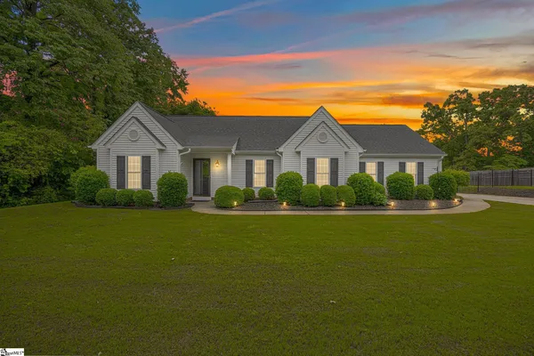 $350,000 | 104 Fox Lane, Pickens, SC 29671