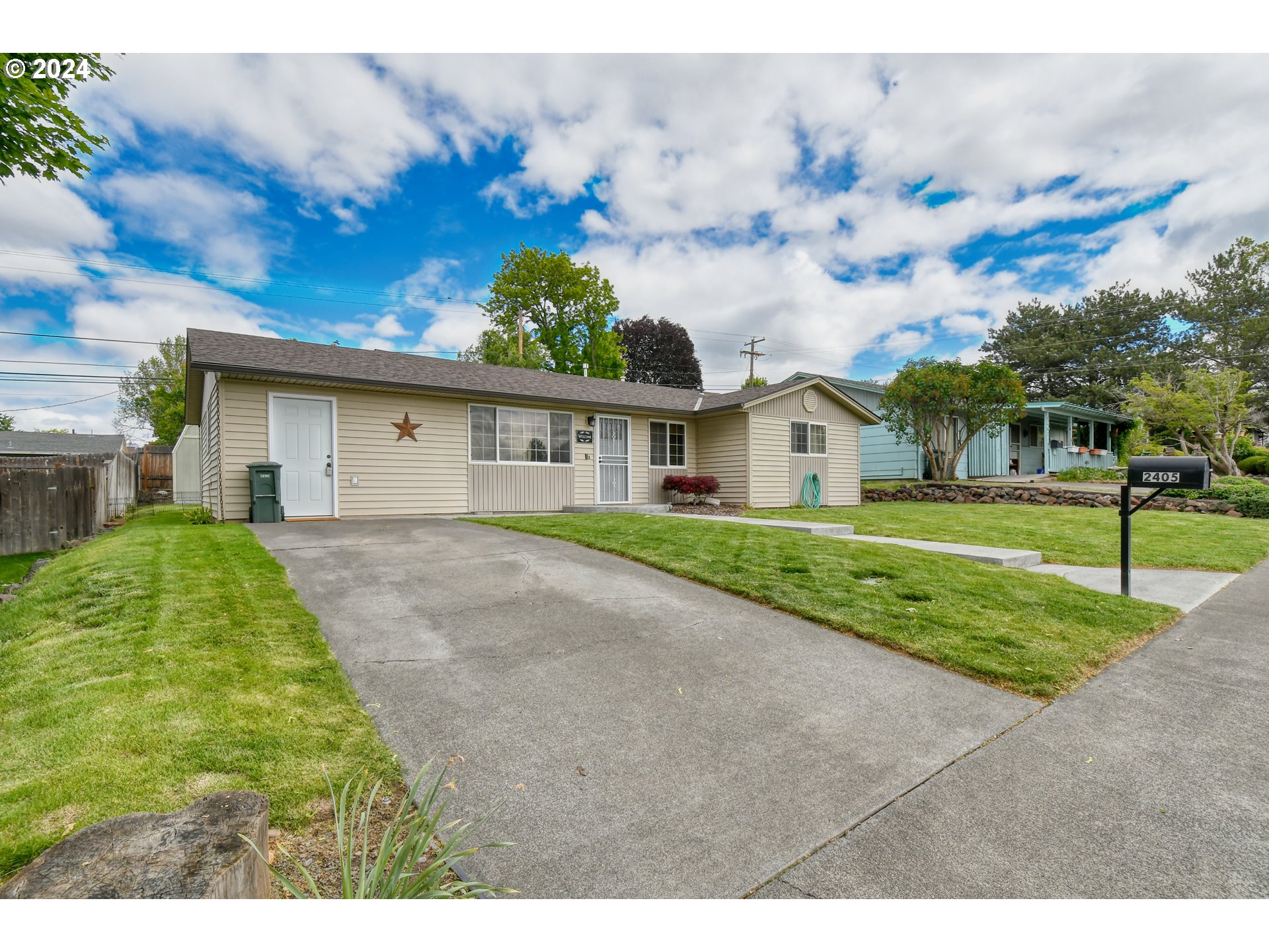2405 Southwest Perkins Avenue Pendleton, OR 97801 - Photo 1 of 33 Gallery Image 1