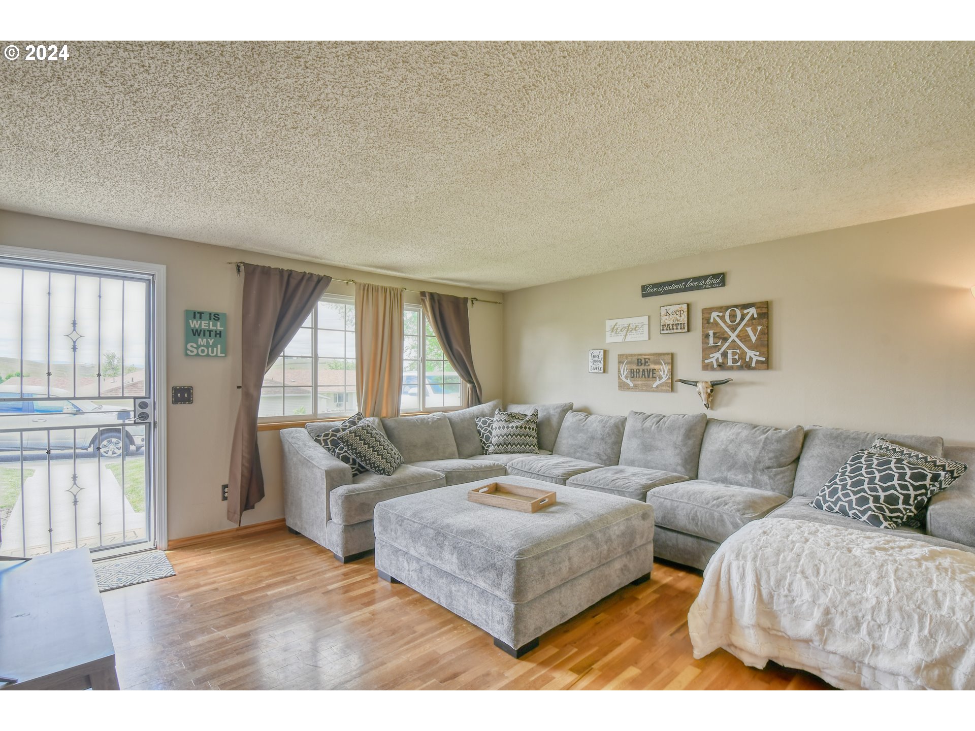 2405 Southwest Perkins Avenue Pendleton, OR 97801 - Photo 5 of 33 Gallery Image 5