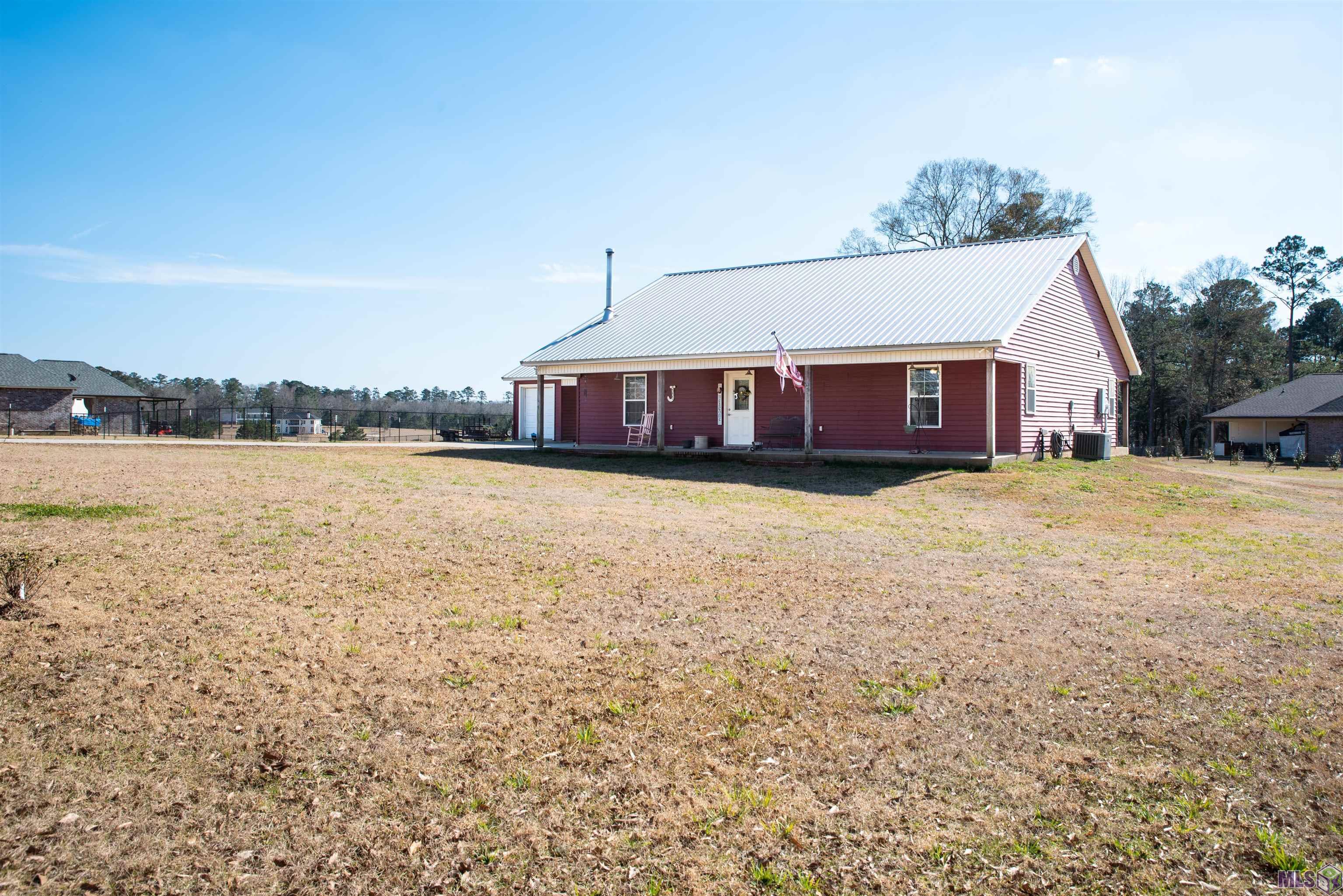 5333 Idlewild Road Clinton, LA 70722 - Photo 1 of 11 Front