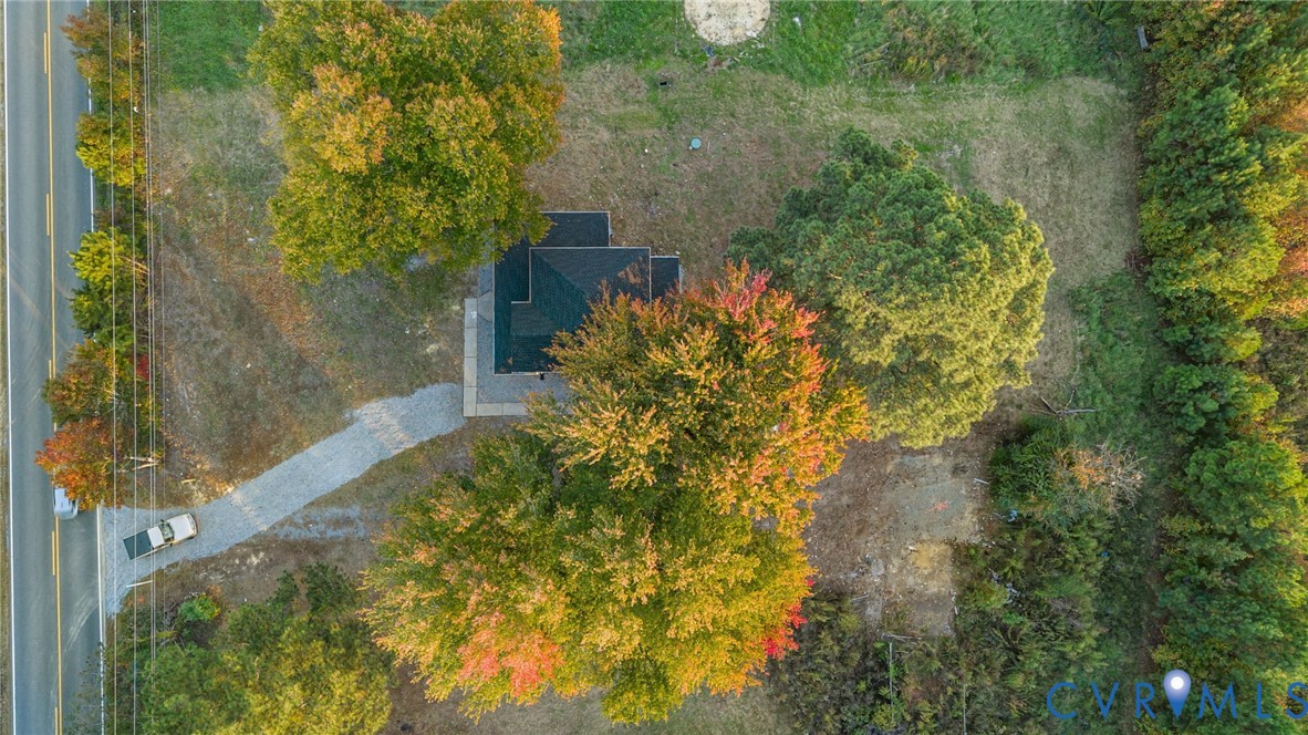 7946 Howerton Road Dunnsville, VA 22454 - Photo 36 of 47 a view of a yard