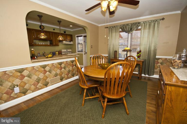974 Radcliffe Road Towson, MD 21204 - Photo 21 of 30 Dining Room