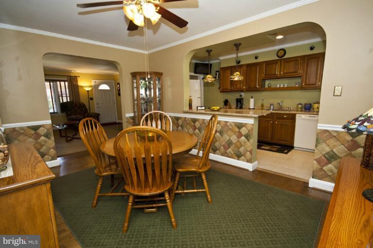 974 Radcliffe Road Towson, MD 21204 - Photo 7 of 30 Dining Room