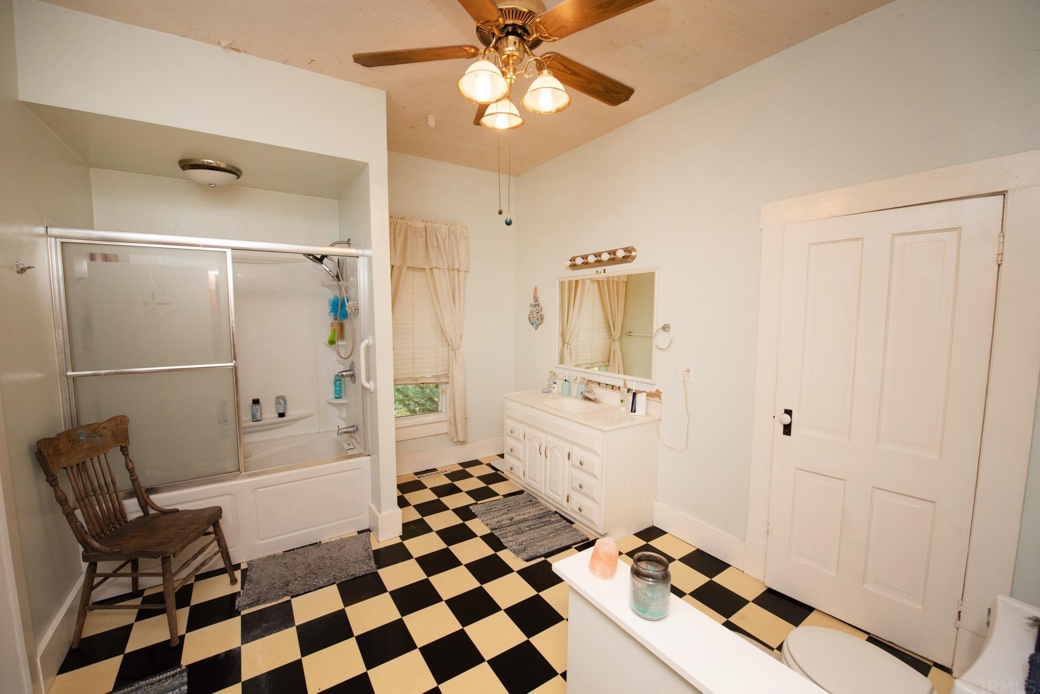 1228 Old Camden Road Delphi, IN 46923 - Photo 21 of 29 Gallery Image 21