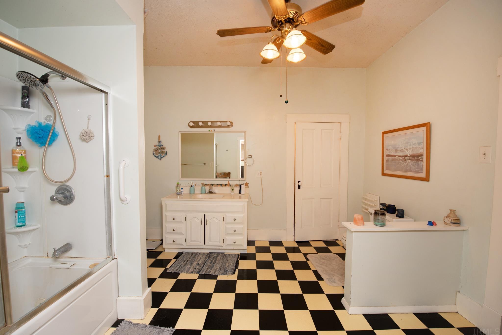 1228 Old Camden Road Delphi, IN 46923 - Photo 23 of 29 Gallery Image 23