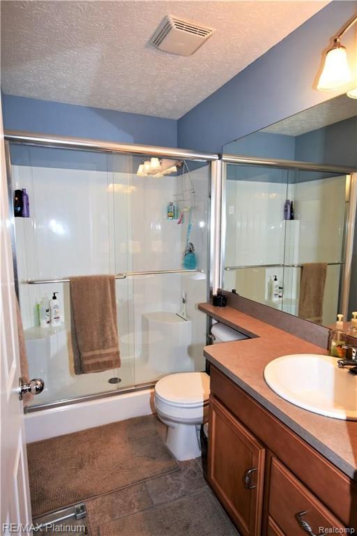 104 Sedum Howell, MI 48843 - Photo 15 of 33 Gallery Image 15
