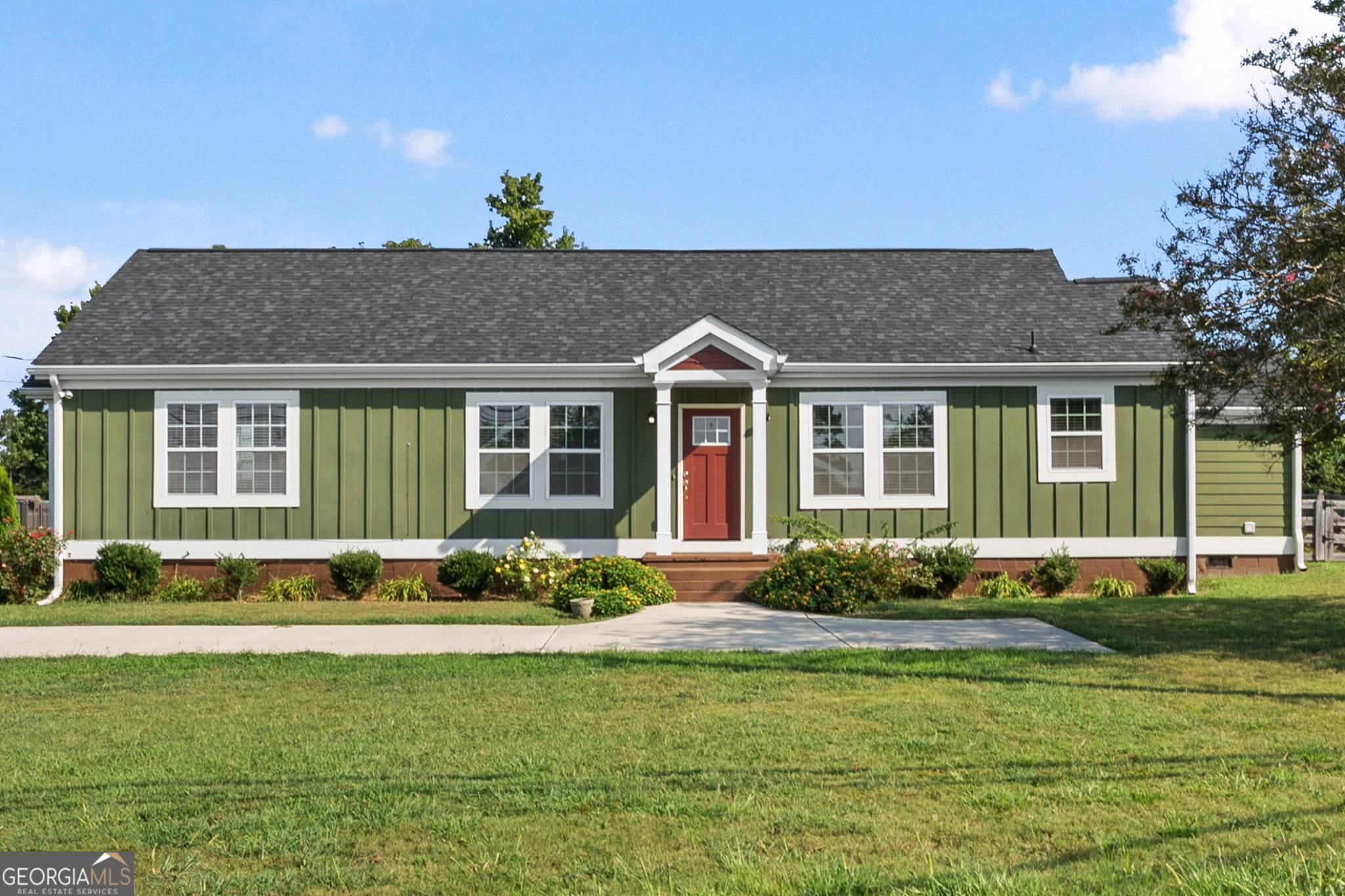 261 Lagrange Street Newnan, GA 30263 - Photo 1 of 36 Gallery Image 1