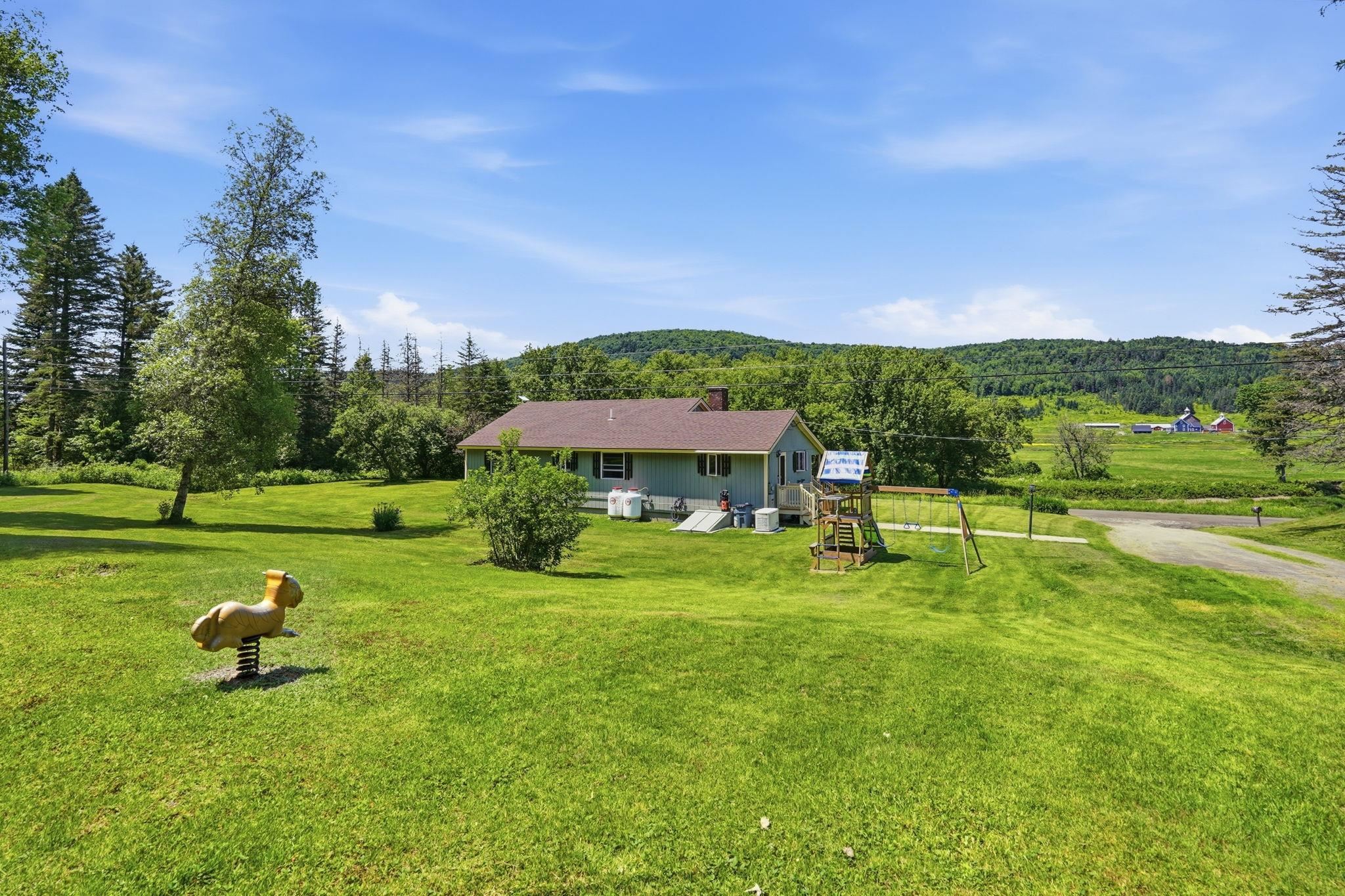94 Indian Stream Road Pittsburg, NH 03592 - Photo 5 of 28