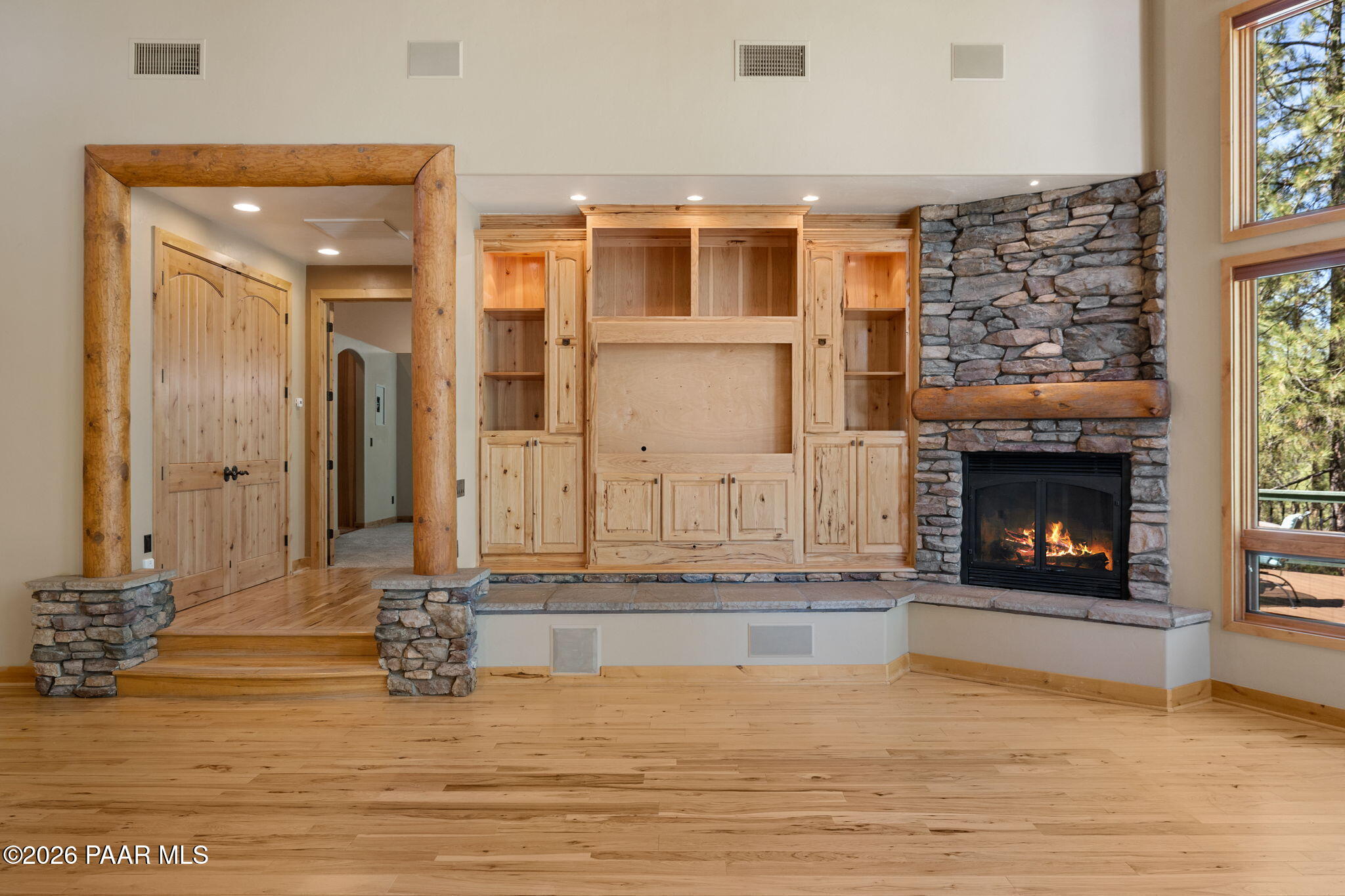 5140 East Charcoal Kiln Road Prescott, AZ 86303 - Photo 18 of 140 18-Living Room_5