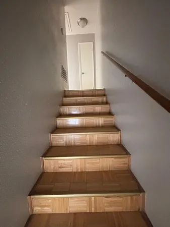 $1,500 | 2710 Briarhurst Drive, Unit 5, Houston, TX 77057