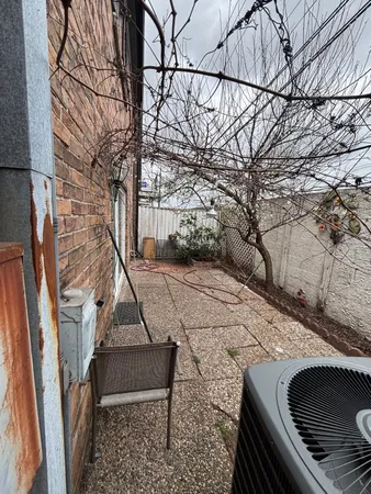 $1,500 | 2710 Briarhurst Drive, Unit 5, Houston, TX 77057