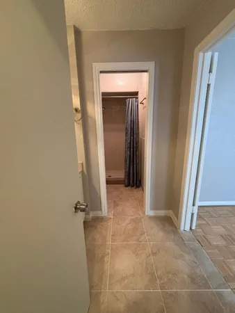 $1,500 | 2710 Briarhurst Drive, Unit 5, Houston, TX 77057