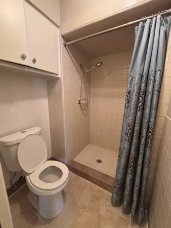 $1,500 | 2710 Briarhurst Drive, Unit 5, Houston, TX 77057