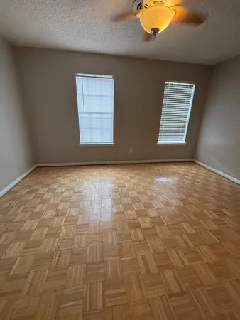 $1,500 | 2710 Briarhurst Drive, Unit 5, Houston, TX 77057