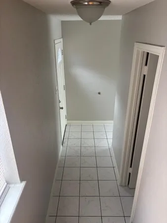 $1,500 | 2710 Briarhurst Drive, Unit 5, Houston, TX 77057