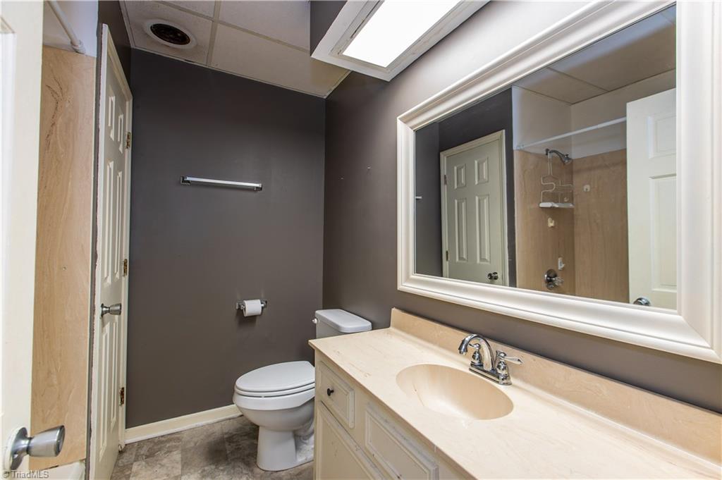 460 Carl Pressley Road Lexington, NC 27295 - Photo 16 of 30 Gallery Image 16