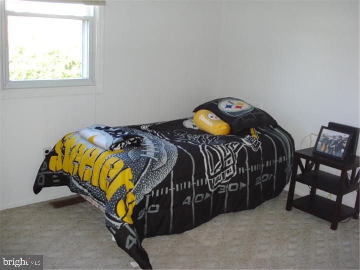 7 Plumstead Road Sewell, NJ 08080 - Photo 17 of 23 Bedroom 2