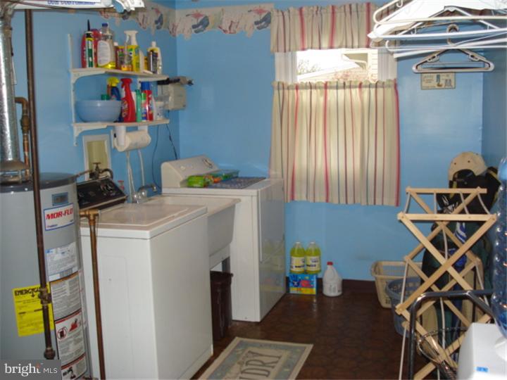 7 Plumstead Road Sewell, NJ 08080 - Photo 5 of 23 Laundry Room