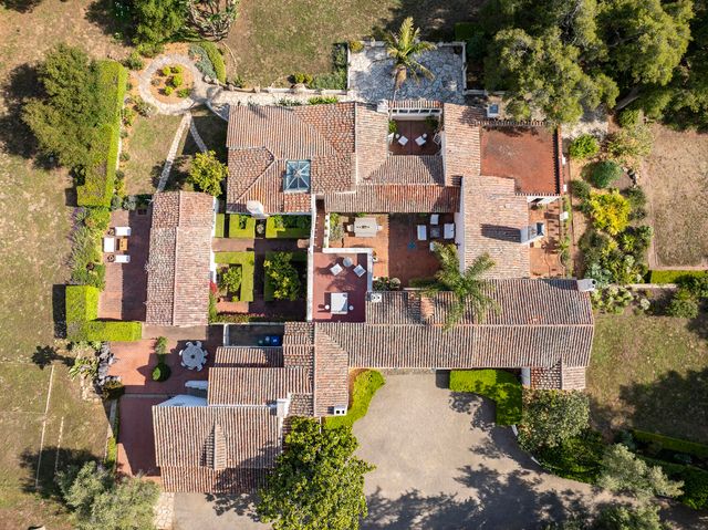 $9,500,000 | 680 Buena Vista Drive, Montecito, CA 93108