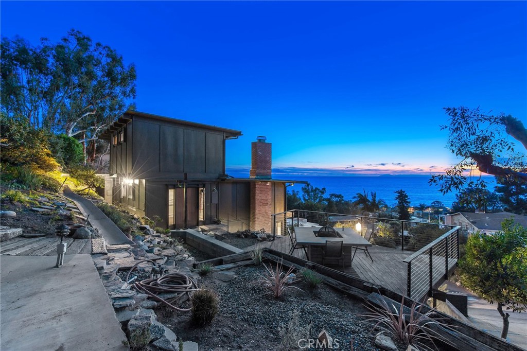 22315 3rd Avenue Laguna Beach, CA 92651 - Photo 41 of 42 Gallery Image 41