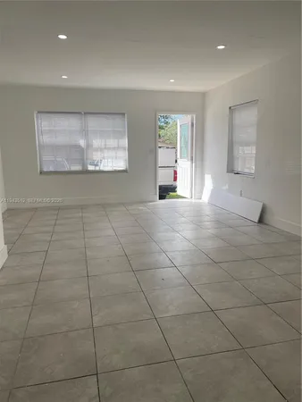 $2,600 | 317 East 8th Street, Unit 1, Hialeah, FL 33010