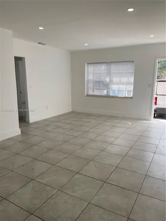 $2,600 | 317 East 8th Street, Unit 1, Hialeah, FL 33010