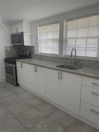 $2,600 | 317 East 8th Street, Unit 1, Hialeah, FL 33010